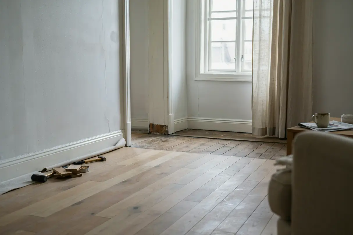 nytt golv hemma i rebro eller n rke s planerar du golvl ggningen f r ett snyggt och h llbart resultat